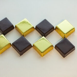 chocolate corporativo cubo, chocolate sucedaneo, $600 und 