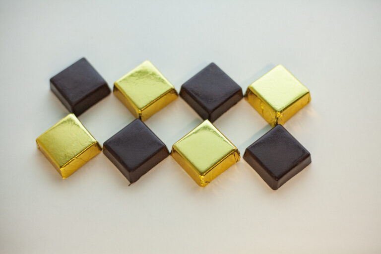 chocolate corporativo cubo, chocolate sucedaneo, $600 und 